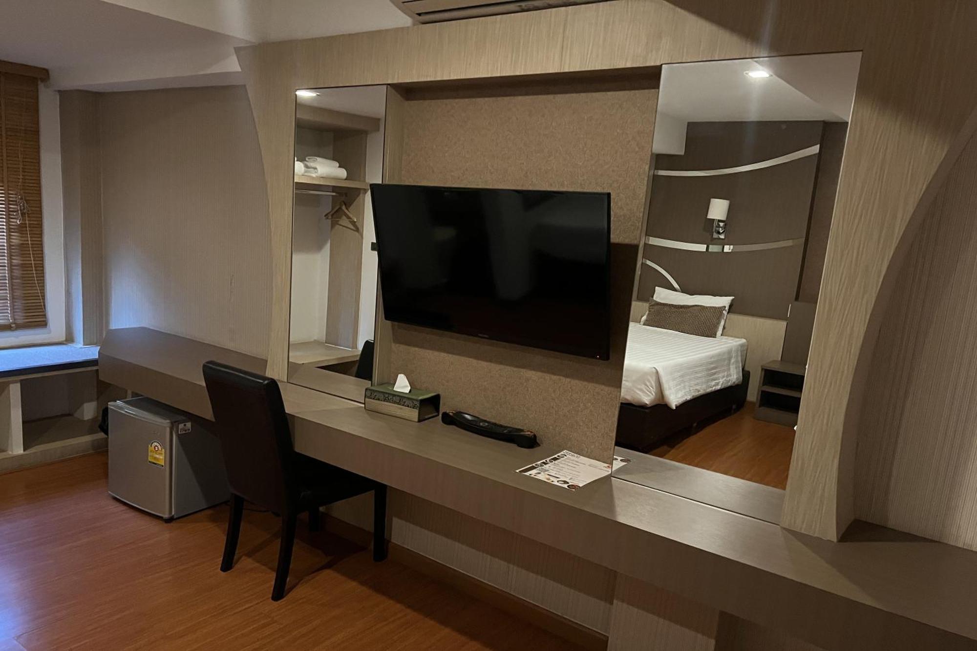 Delio Boutique Hotel Удон Тани Екстериор снимка